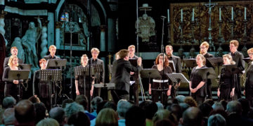 Helsinki Chamber Choir: …küsst es die Zeit auf den Mund